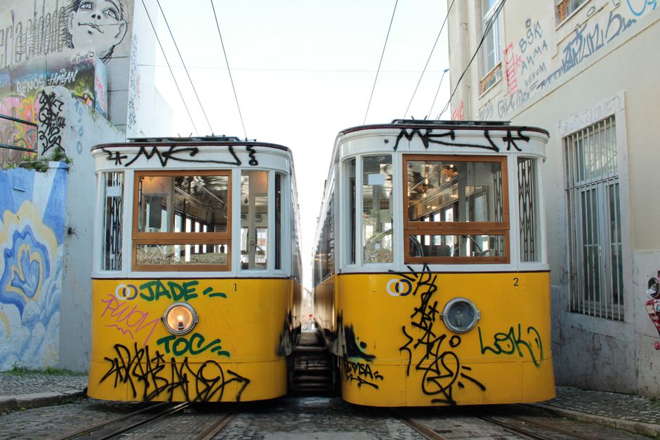 Lisbon vs Porto: which Portuguese city to visit first