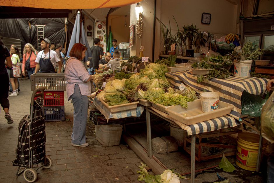 Inside Campo de' Fiori