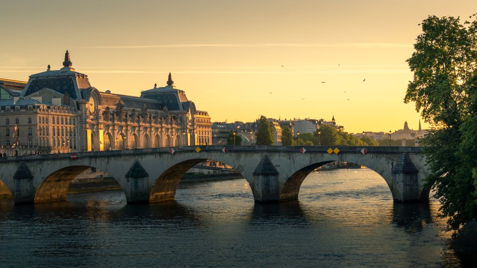 Musee d'Orsay at golden hour