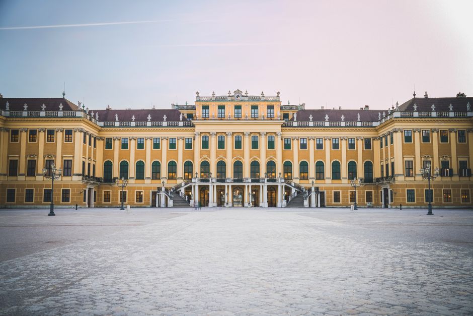 Tickets and entrance at Schonbrunn Palace