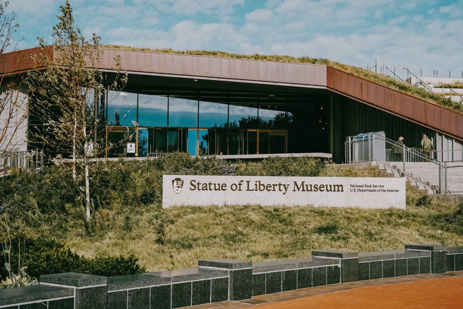 Tickets and entrance at Statue of Liberty