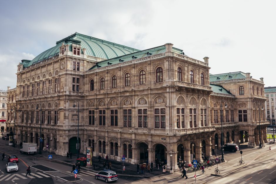 Tickets and entrance at Vienna State Opera