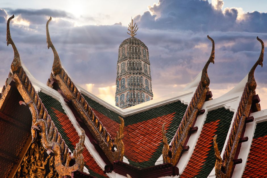 Wat Arun at golden hour