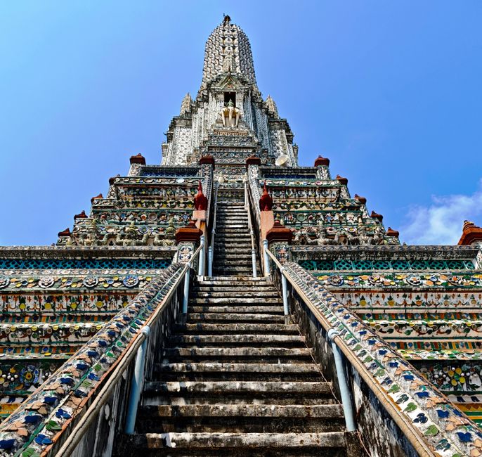 Historic architecture at Wat Arun